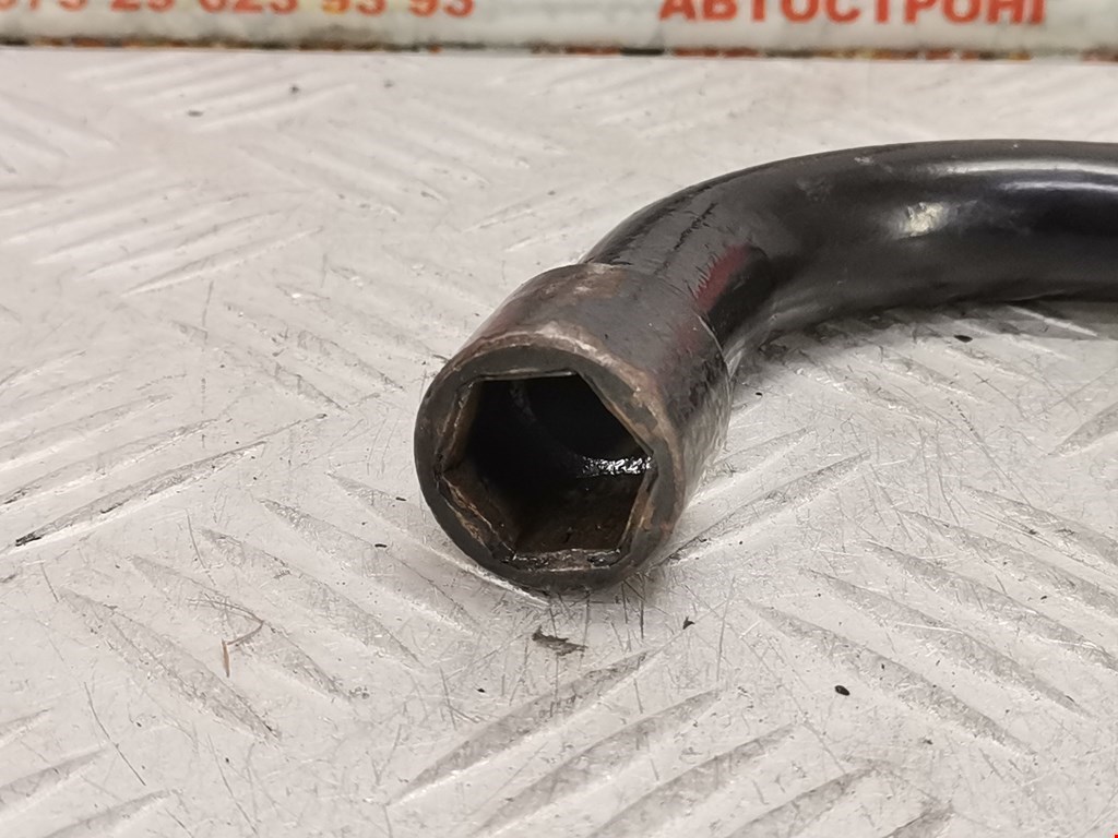 Ключ балонный SKODA Roomster 2006-2015