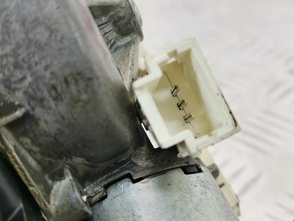 Моторчик стеклоочистителя задний RENAULT Laguna 2001-2007