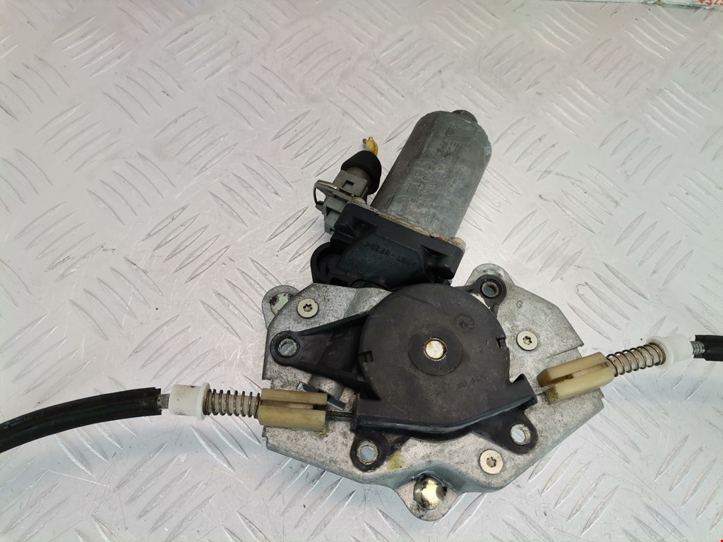 Стеклоподъемник передний правый CITROEN Xantia 1993-2002