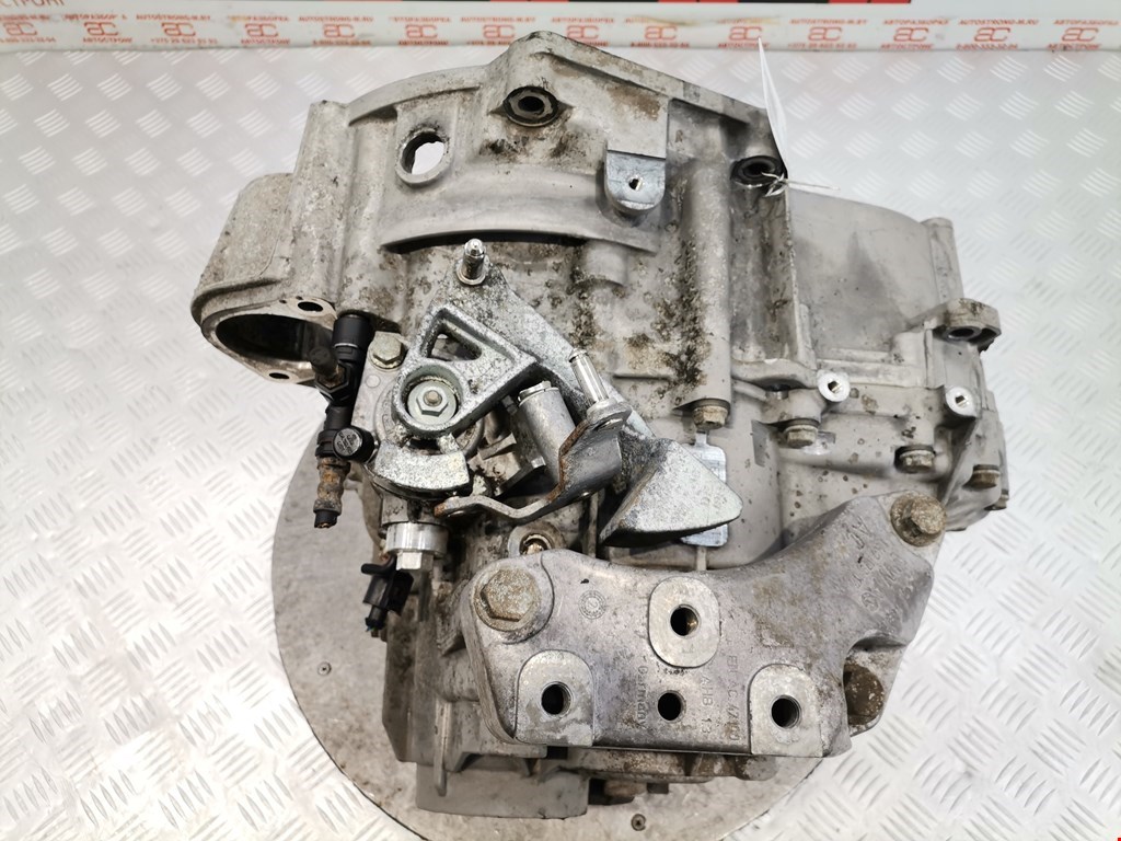 МКПП (Механическая коробка переключения передач) VOLKSWAGEN Golf V 2003-2009