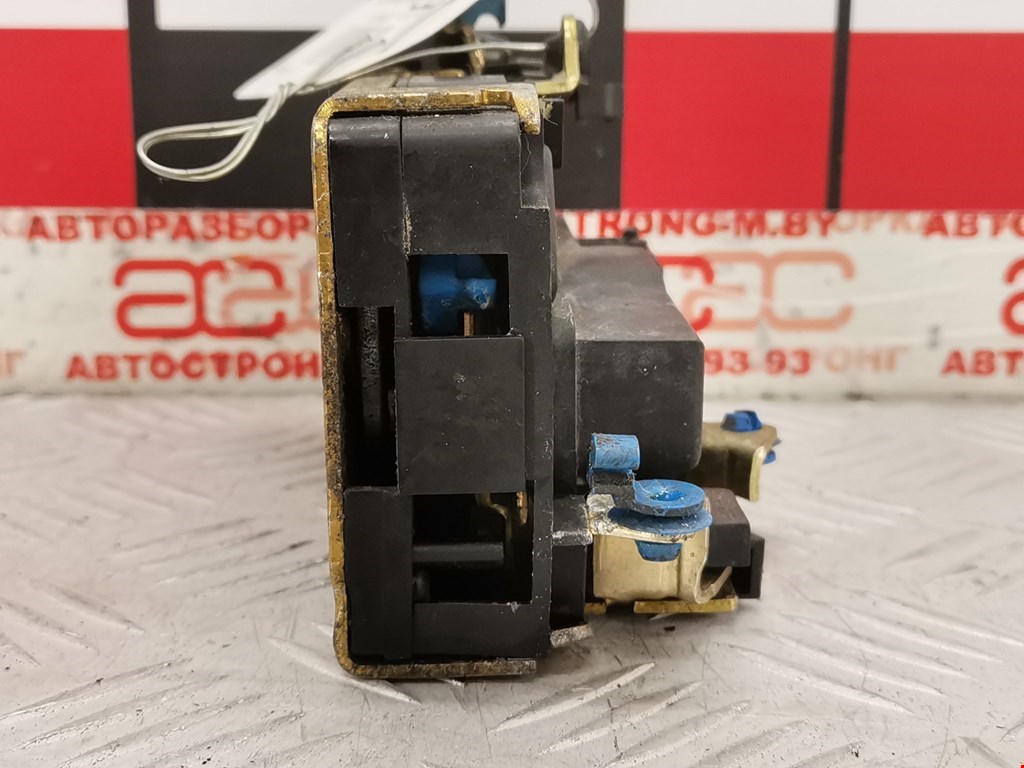 Замок двери передней правой PEUGEOT Partner 1996-2009