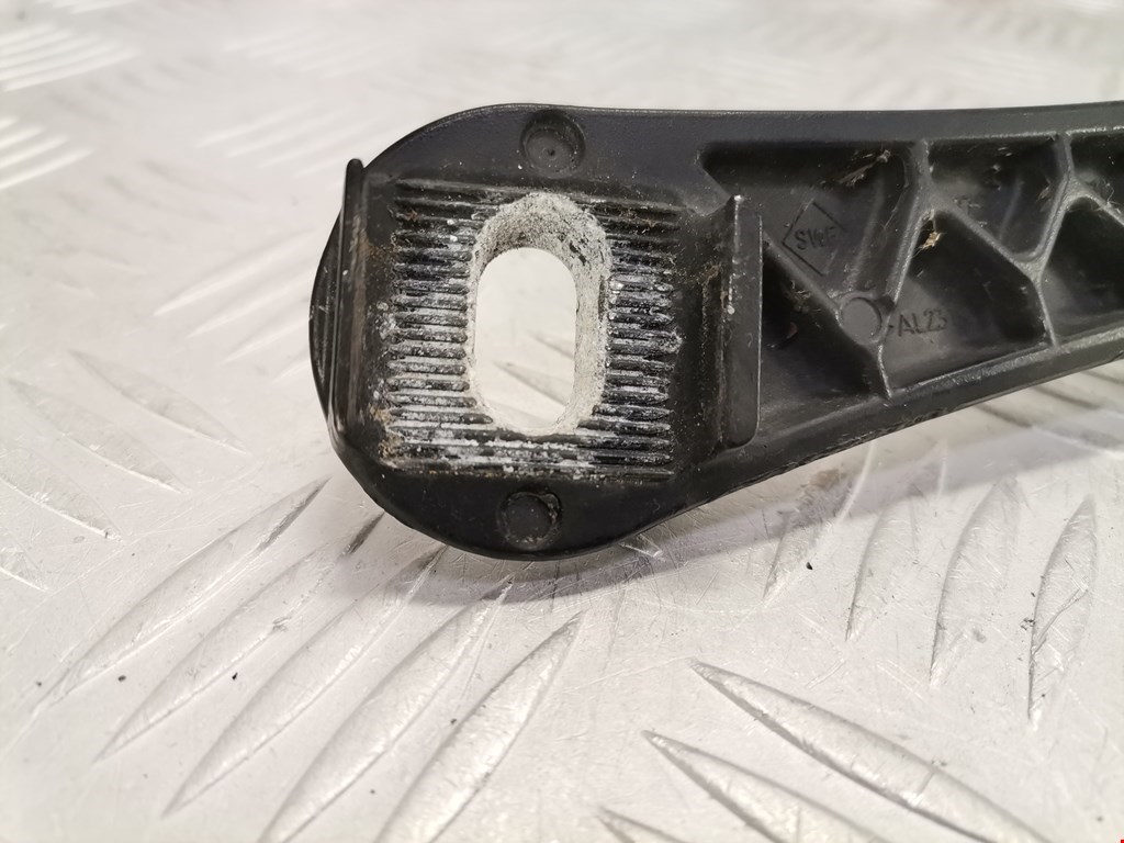 Поводок дворников передний левый/ правый BMW 5er 5 серия E60/E61 2003-2010