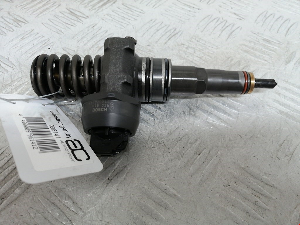 Форсунка дизельная электрическая VOLKSWAGEN Passat B6 2005-2011