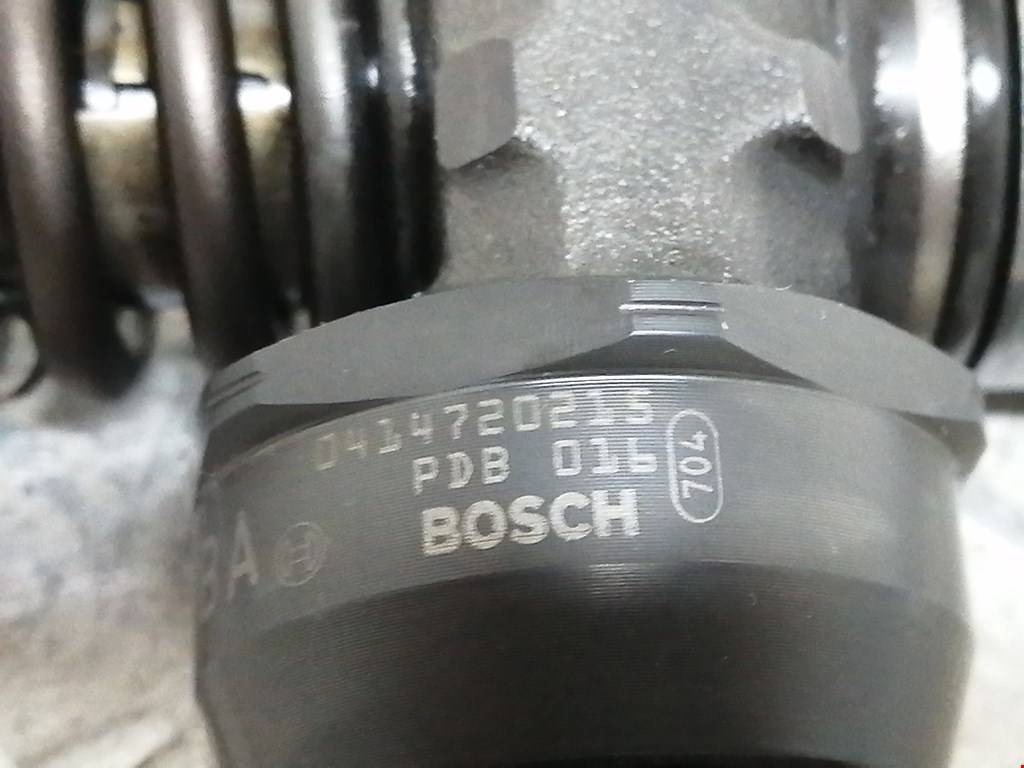 Форсунка дизельная электрическая VOLKSWAGEN Passat B6 2005-2011