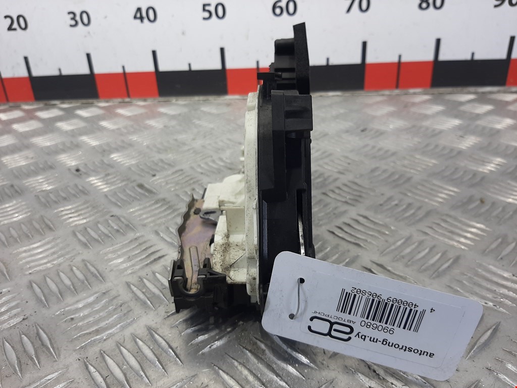 Замок двери передней правой SEAT Toledo 2012-2019