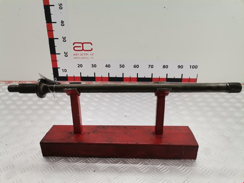 Полуось (привод, приводной вал) задняя правая LAND ROVER Discovery II 1998-2004