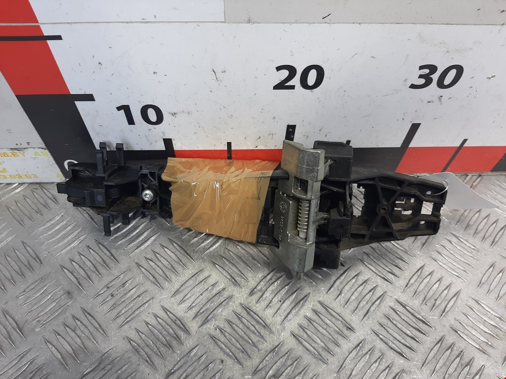 Ручка двери передней наружная правая LAND ROVER Freelander II 2006-2014