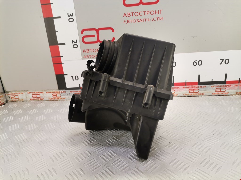 Корпус воздушного фильтра VOLKSWAGEN Polo III 1994-2001