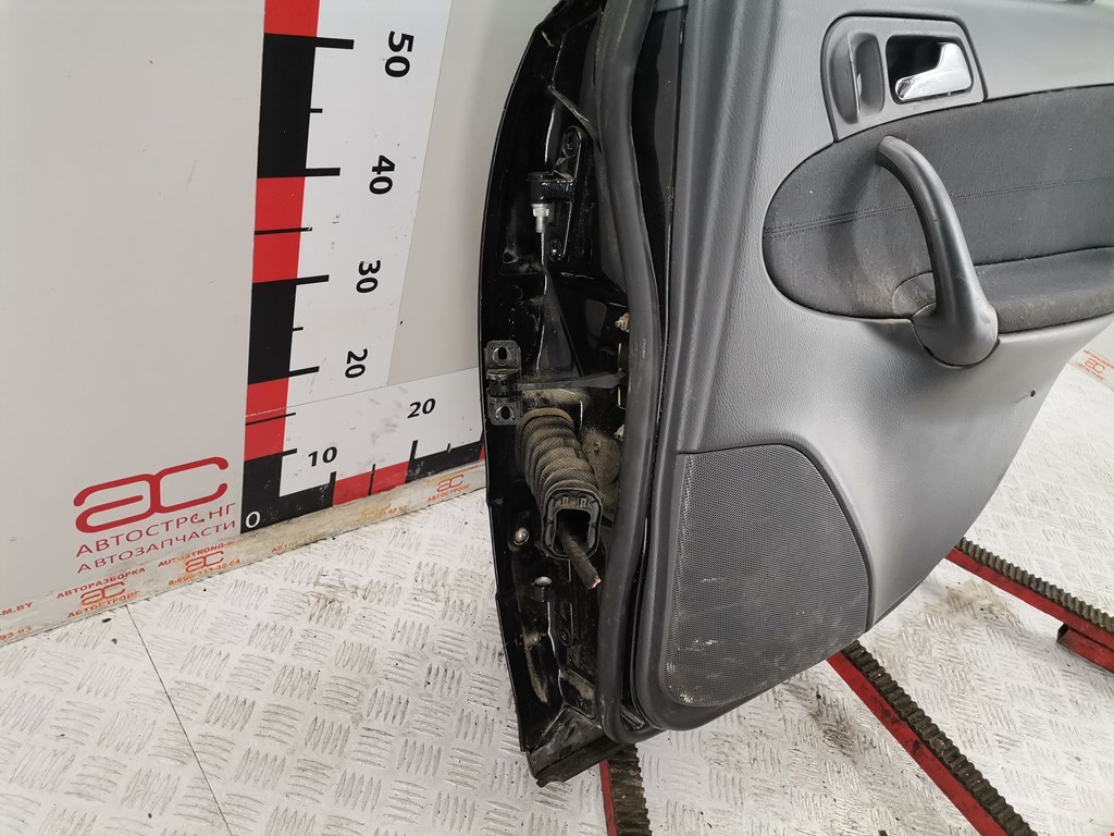 Дверь задняя правая MERCEDES-BENZ C-Class C-klasse W203 2000-2007