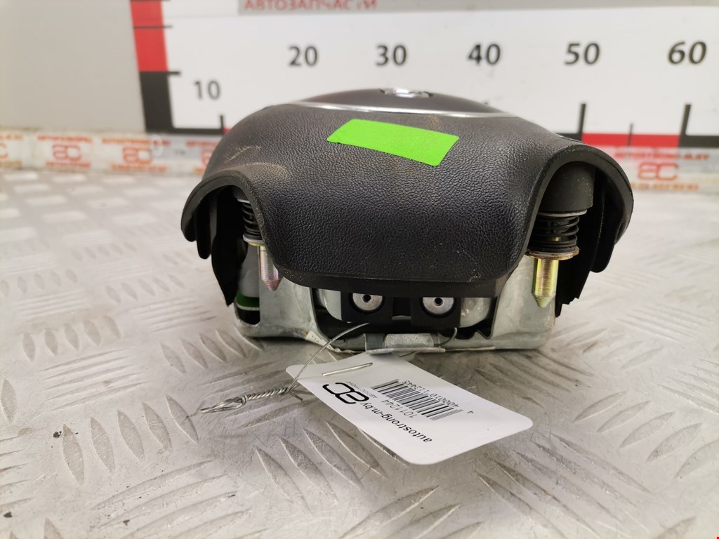 Подушка безопасности в рулевое колесо AUDI A4 B6 2001-2005