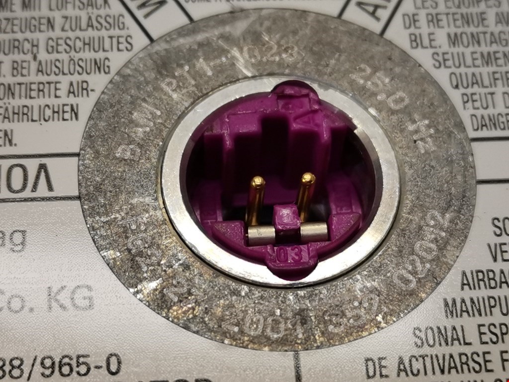 Подушка безопасности в рулевое колесо AUDI A4 B6 2001-2005