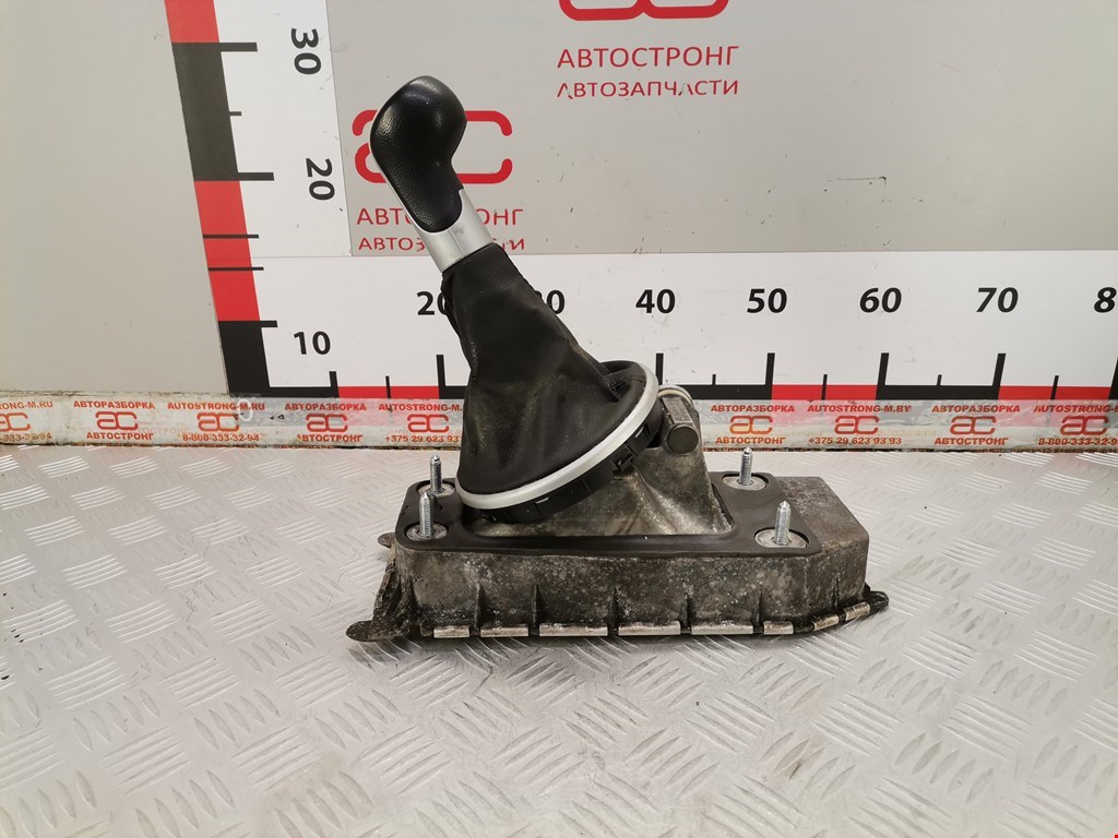 Кулиса (селектор) АКПП/МКПП в салоне VOLKSWAGEN Golf V 2003-2009