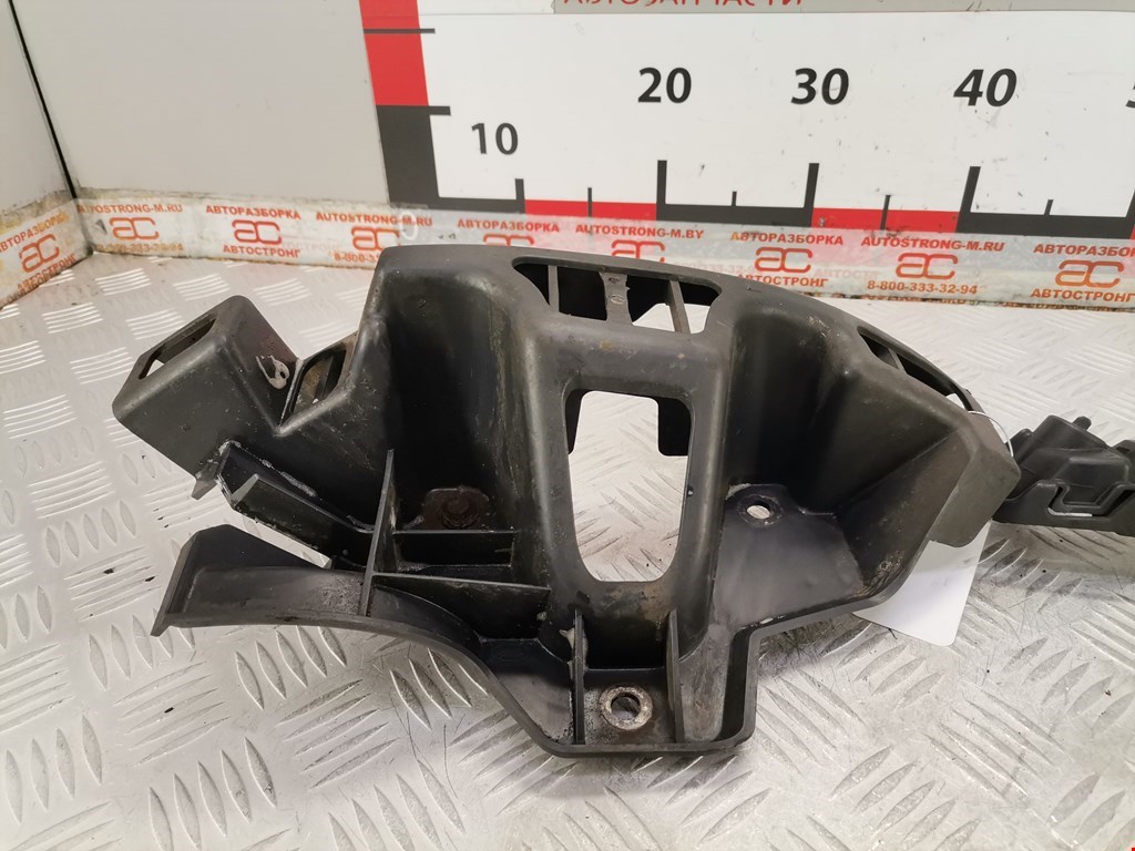 Кронштейн заднего бампера левый правый LAND ROVER Range Rover Sport 2005-2013