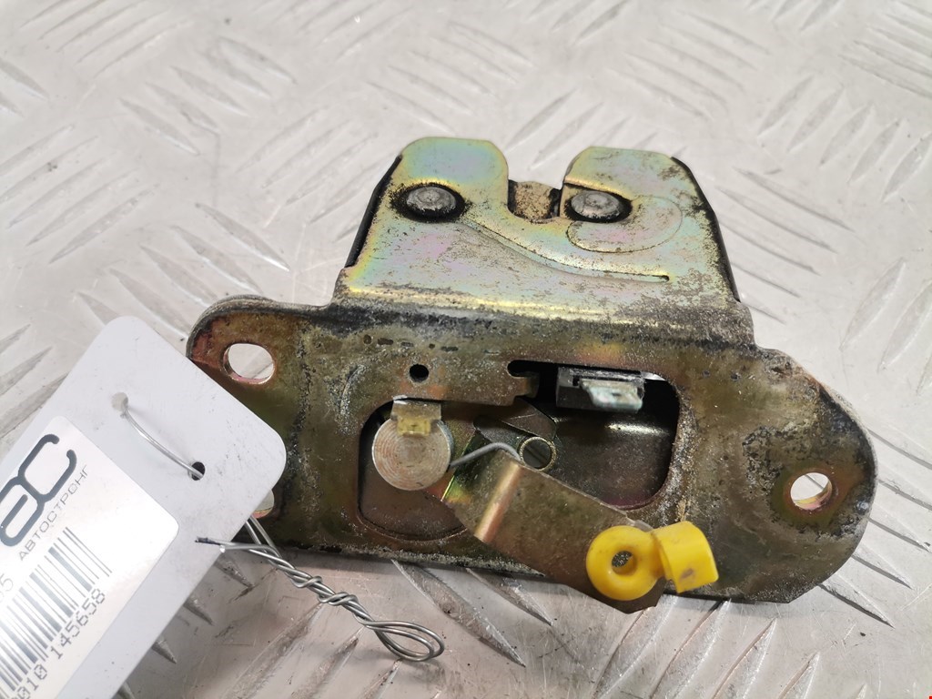 Замок багажника (крышки двери) VOLVO S40 I 1995-2004