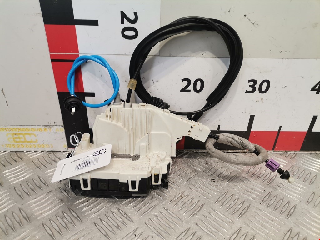 Замок двери задней правой MERCEDES-BENZ CLS-Class C218 2011-2017