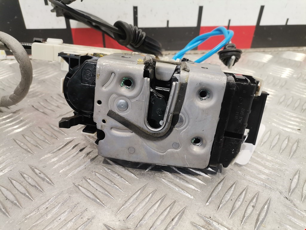 Замок двери задней правой MERCEDES-BENZ CLS-Class C218 2011-2017