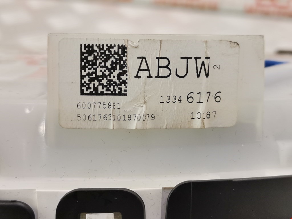 Панель приборов (щиток) OPEL Meriva B 2010-2018