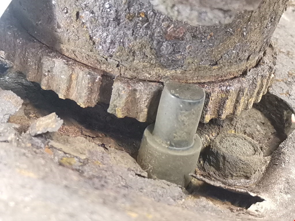 Ступица задняя правая FORD Cougar 1998-2002