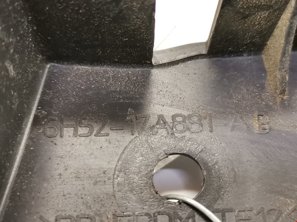 Кронштейн заднего бампера левый правый LAND ROVER Freelander II 2006-2014