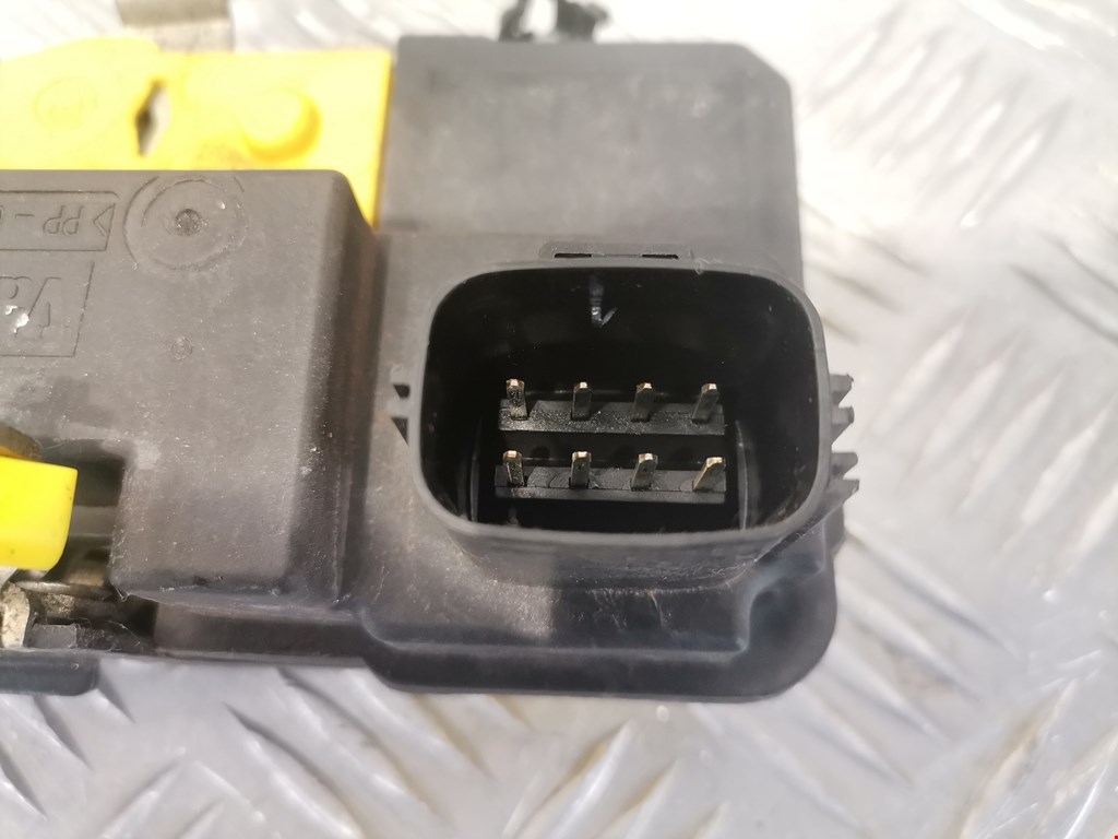 Замок двери передней правой VOLVO XC90 2002-2014