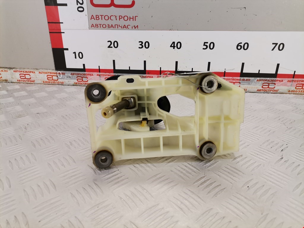 Кулиса (селектор) АКПП/МКПП в салоне TOYOTA Yaris Verso 1999-2006