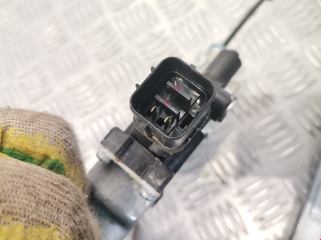 Стеклоподъемник задний левый HONDA Odyssey 2003-2008