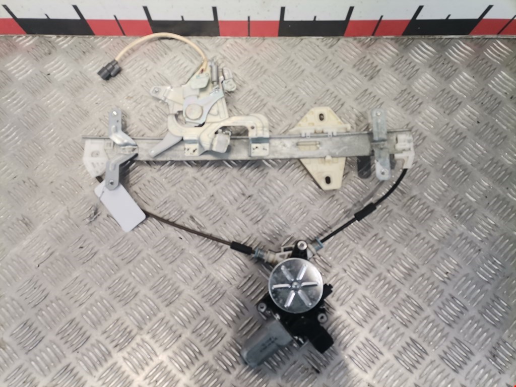 Стеклоподъемник задний правый HONDA Odyssey 2003-2008