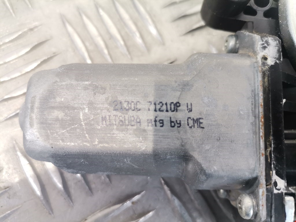 Стеклоподъемник задний правый HONDA Odyssey 2003-2008