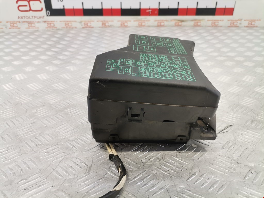 Блок реле MITSUBISHI Carisma 1995-1999