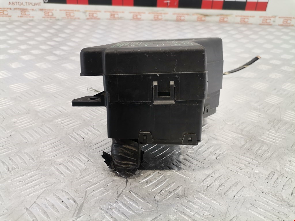 Блок реле MITSUBISHI Carisma 1995-1999