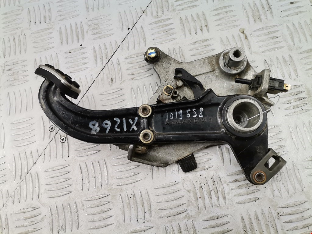 Рычаг стояночного тормоза (ручник) MERCEDES-BENZ C-Class C-klasse W202 1993-2000