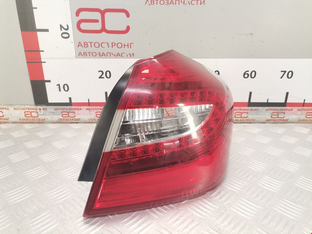 Фонарь задний правый HYUNDAI Genesis 2008-2013