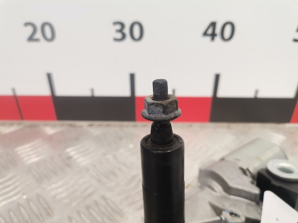 Моторчик стеклоочистителя задний VOLKSWAGEN Fox 2005-2011