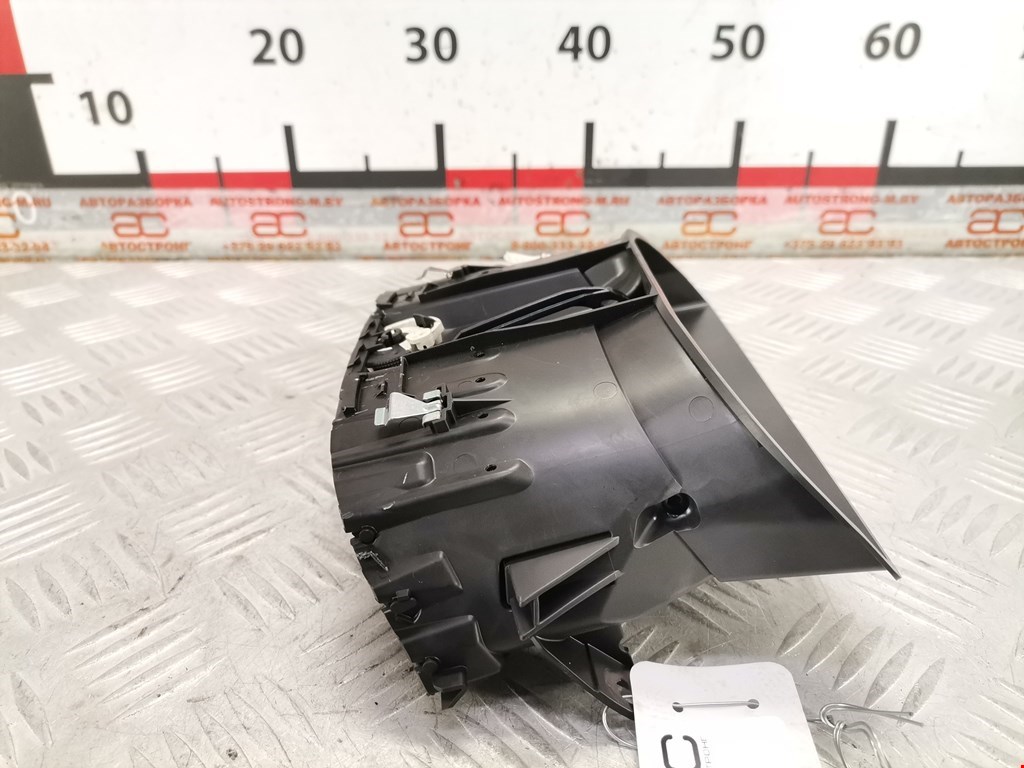 Дефлектор воздушный PEUGEOT 208 2012-2019