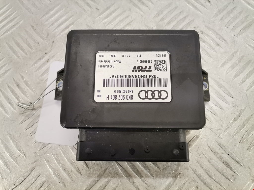 Блок управления стояночного тормоза (электроручник) Audi A4 B8 (2007-2015)