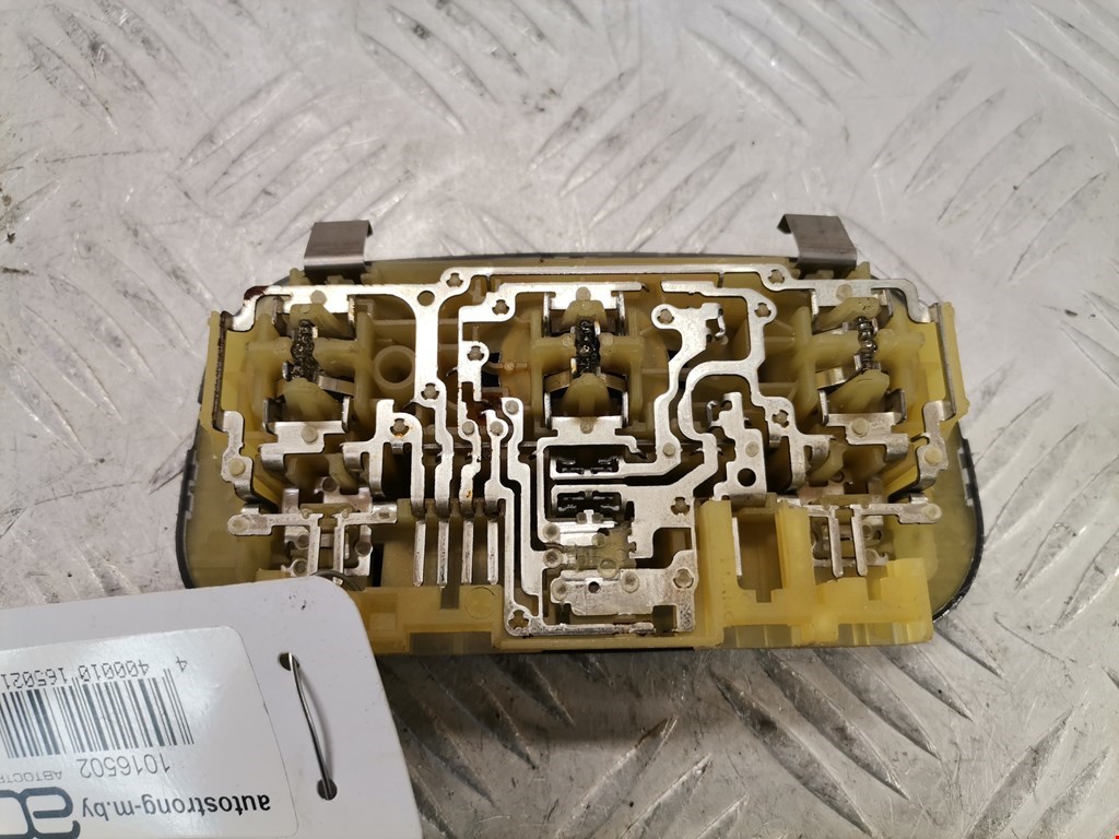 Плафон салонный (салона фонарь) CITROEN DS3 2009-2015