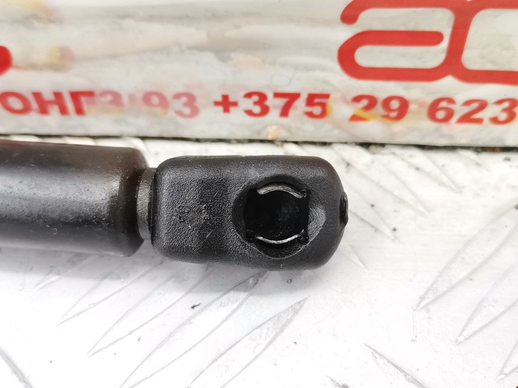 Амортизатор крышки (двери) багажника SEAT Arosa 1997-2004