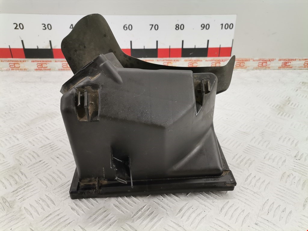 Корпус воздушного фильтра AUDI A4 B5 1995-2001