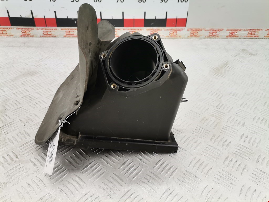 Корпус воздушного фильтра AUDI A4 B5 1995-2001