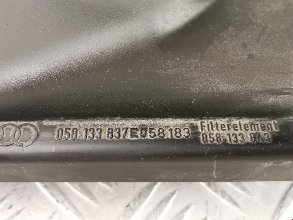 Корпус воздушного фильтра AUDI A4 B5 1995-2001