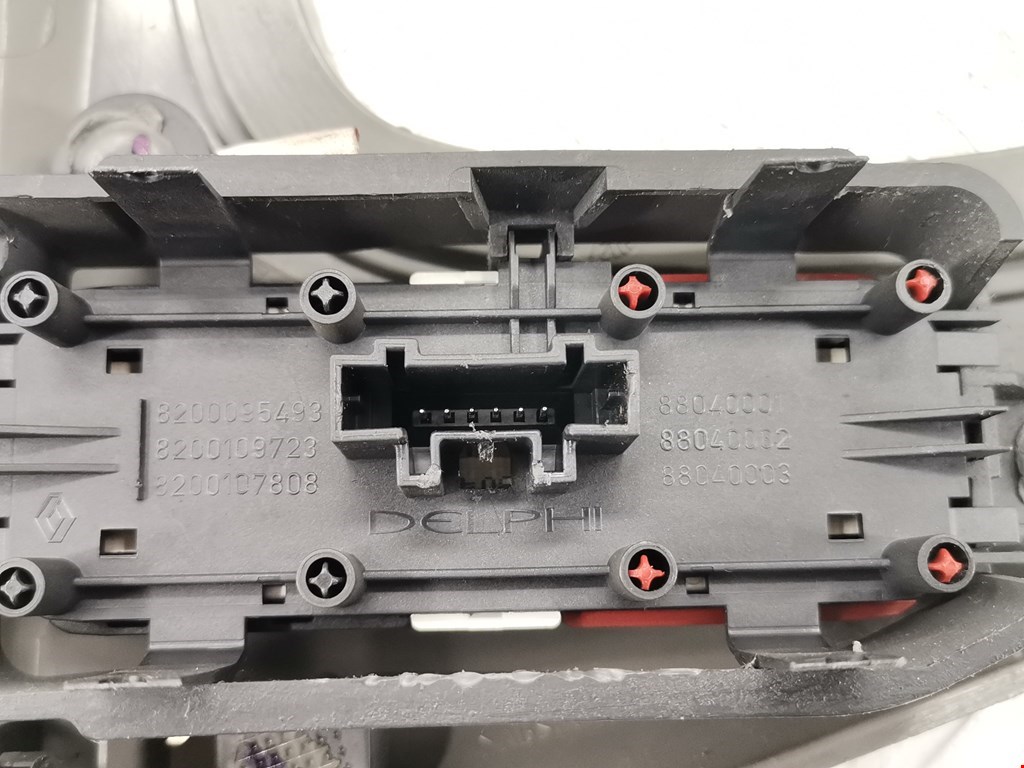 Кнопка аварийной сигнализации (аварийки) RENAULT Scenic II 2003-2010