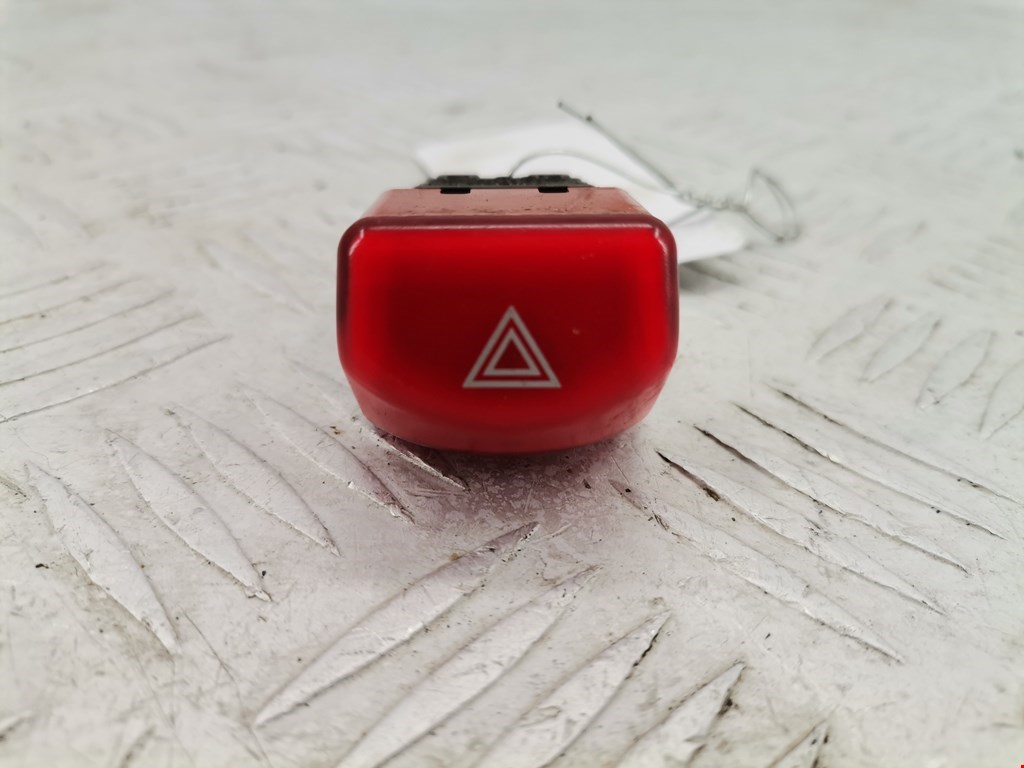 Кнопка аварийной сигнализации (аварийки) NISSAN Micra K12 2003-2010