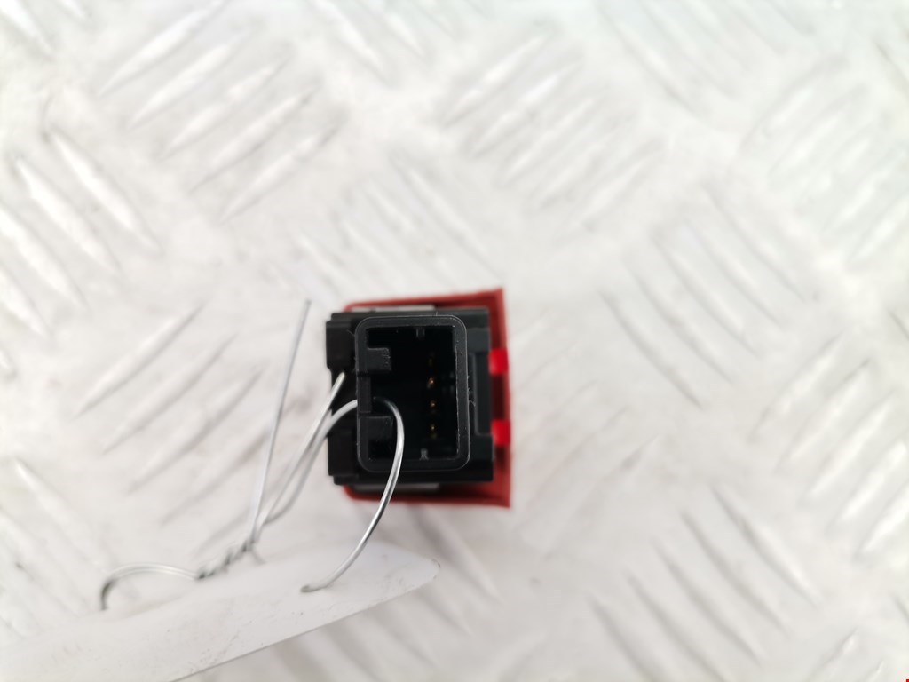 Кнопка аварийной сигнализации (аварийки) NISSAN Micra K12 2003-2010