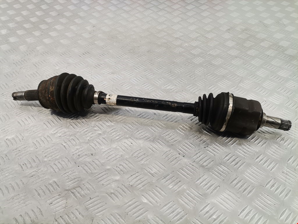 Полуось (привод, приводной вал) передняя левая OPEL Corsa C 2000-2006