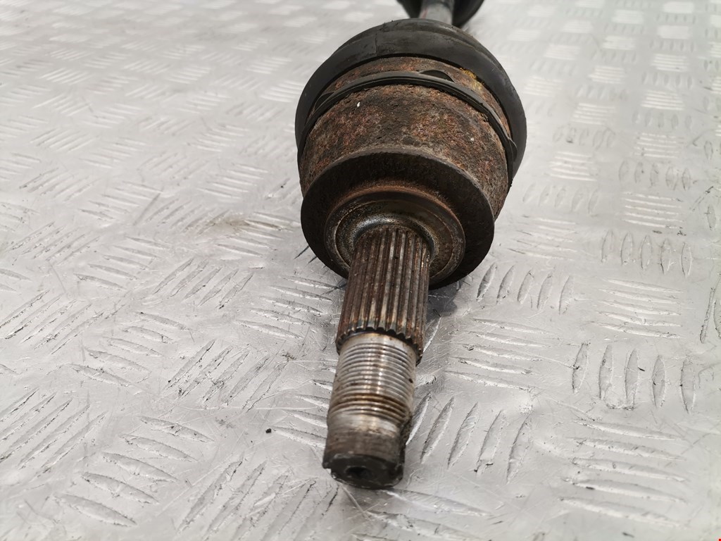 Полуось (привод, приводной вал) передняя левая OPEL Corsa C 2000-2006