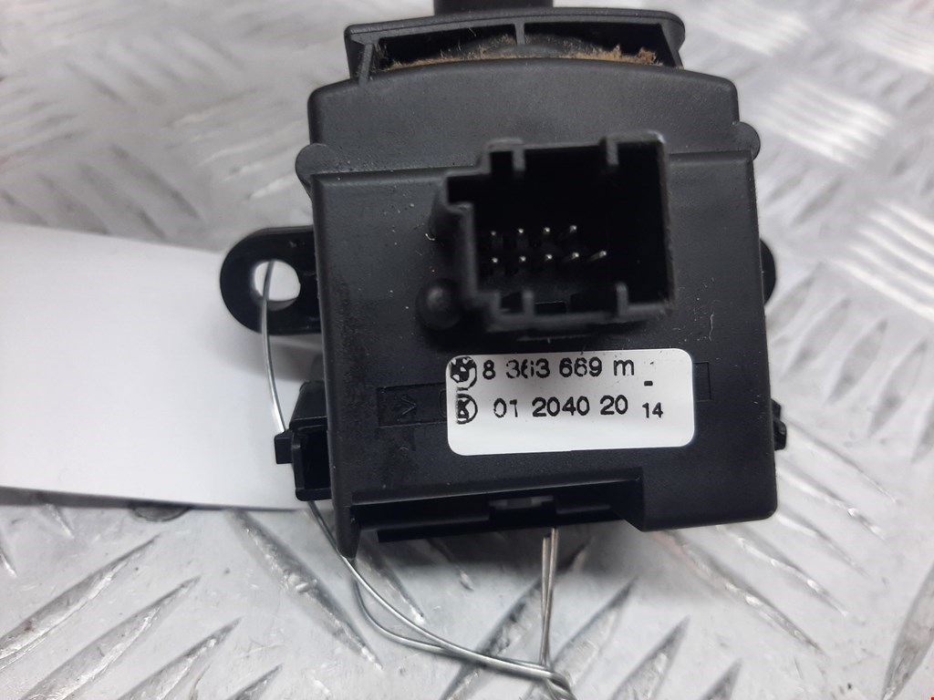 Переключатель стеклоочистителя BMW X3 E83 2003-2010