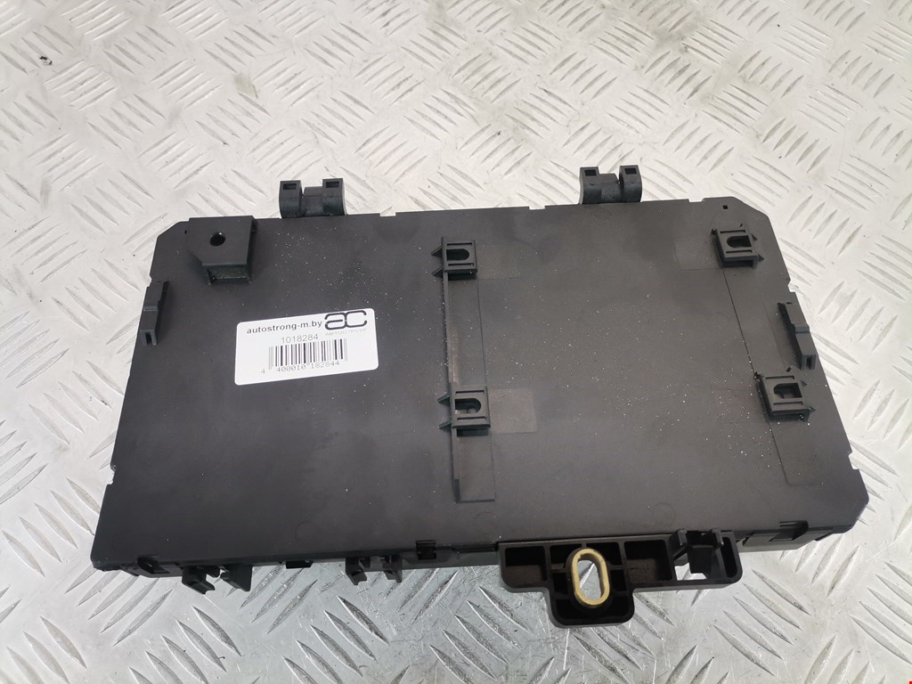 Датчик уровня в бачок омывателя OPEL Astra H/Family 2004-2015