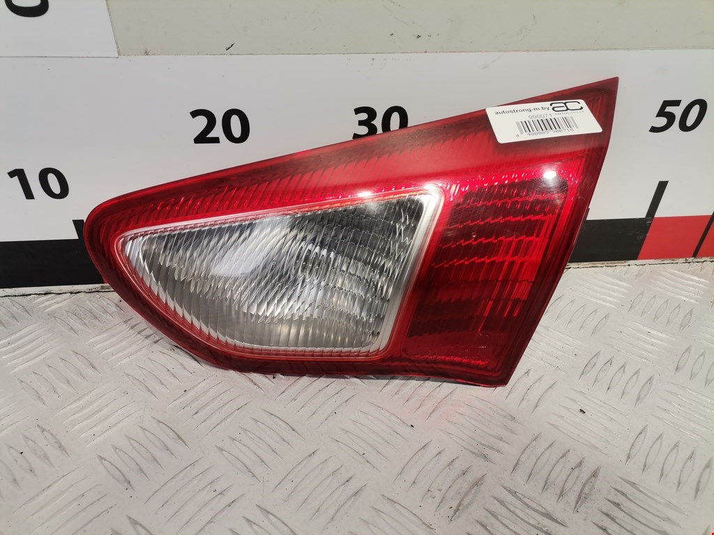 Фонарь крышки багажника правый Mitsubishi Lancer 10 (2007-2017)