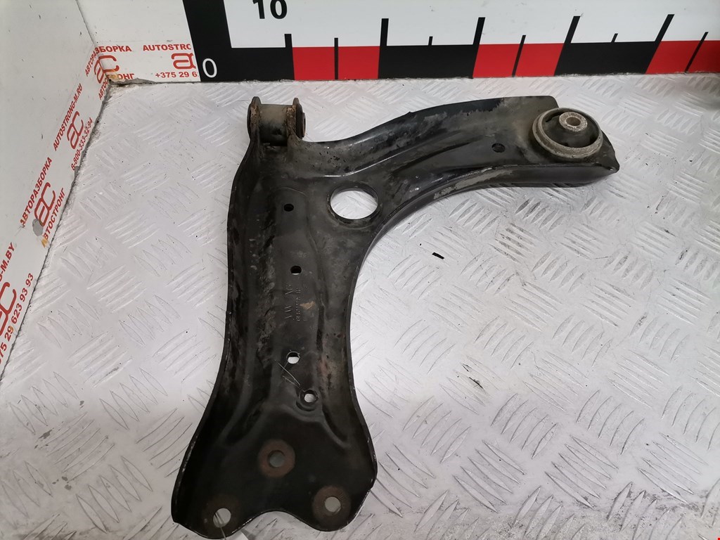 Рычаг передний правый SEAT Toledo 2012-2019