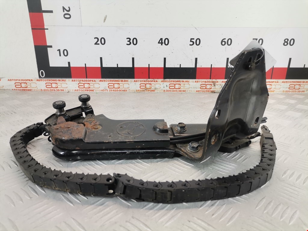 Ролик двери сдвижной (левый/правый средний верхний/нижний) KIA Carnival II 2006-2014